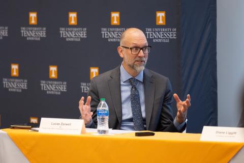 Lucas Zarwell, address group at University of Tennessee
